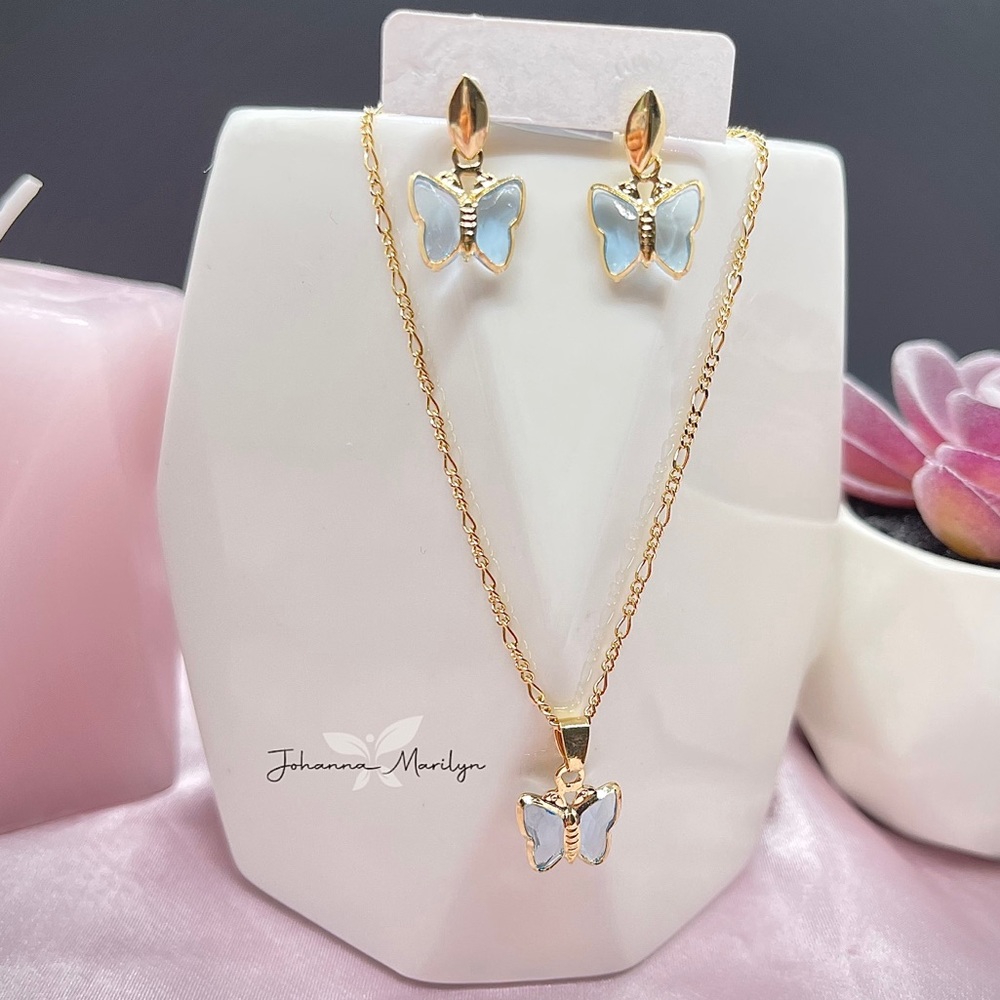 18k Gold Filled Blue Topaz Butterfly Earrings & Necklace Set 🦋✨ - Picture 6 of 7